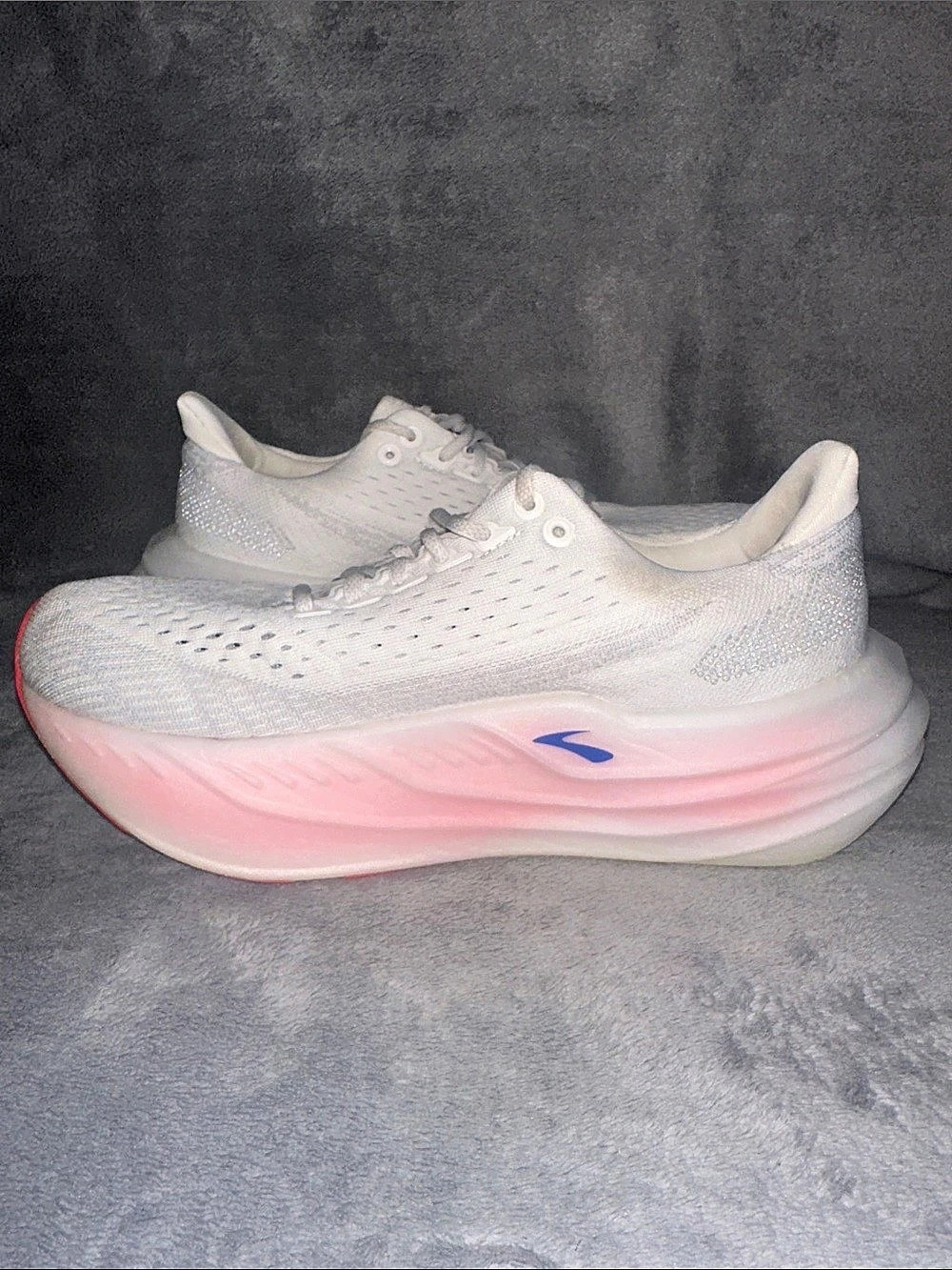 Brooks Glycerin Max Women's Athletic Shoes - Size 8.5 - Picture 6 of 10